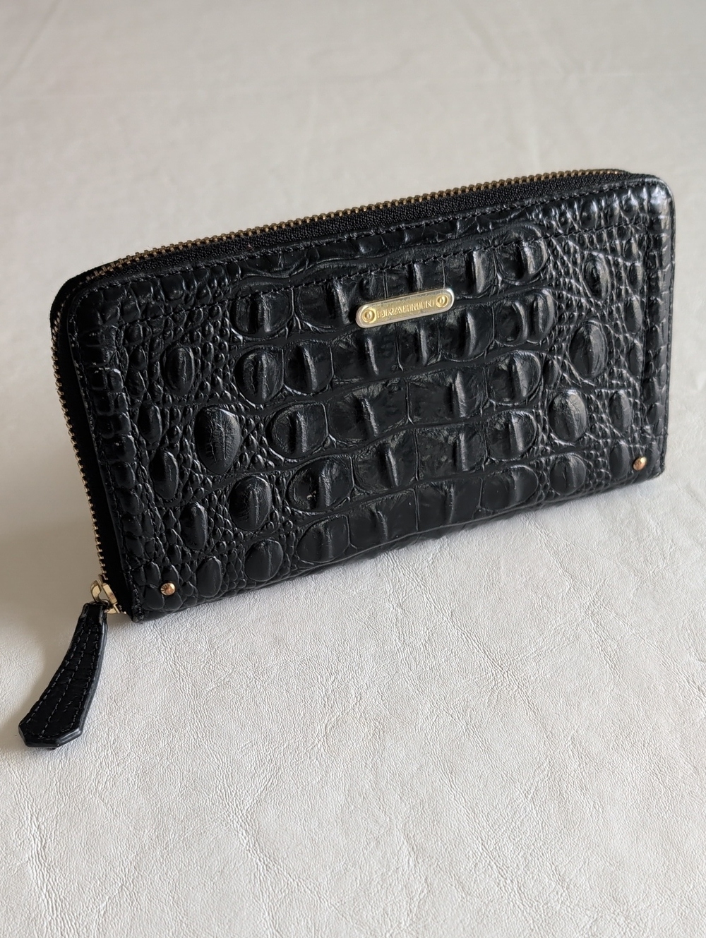 Brahmin Suri Zippered Folding Wallet In Black Melbourne Leather